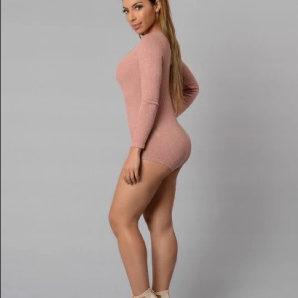 Rose romper - Picture 2 of 3